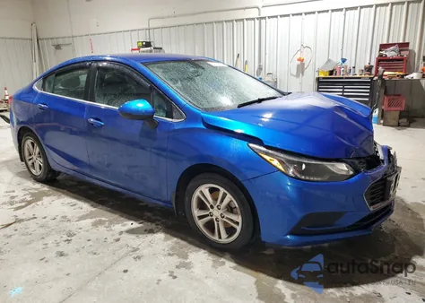 2017 Chevrolet Cruze Lt z USA, uszkodzony, nr VIN 1G1BE5SM4H7118006